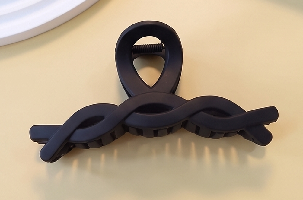 Infinity Hair Claw